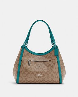 Kristy In Signature Canvas